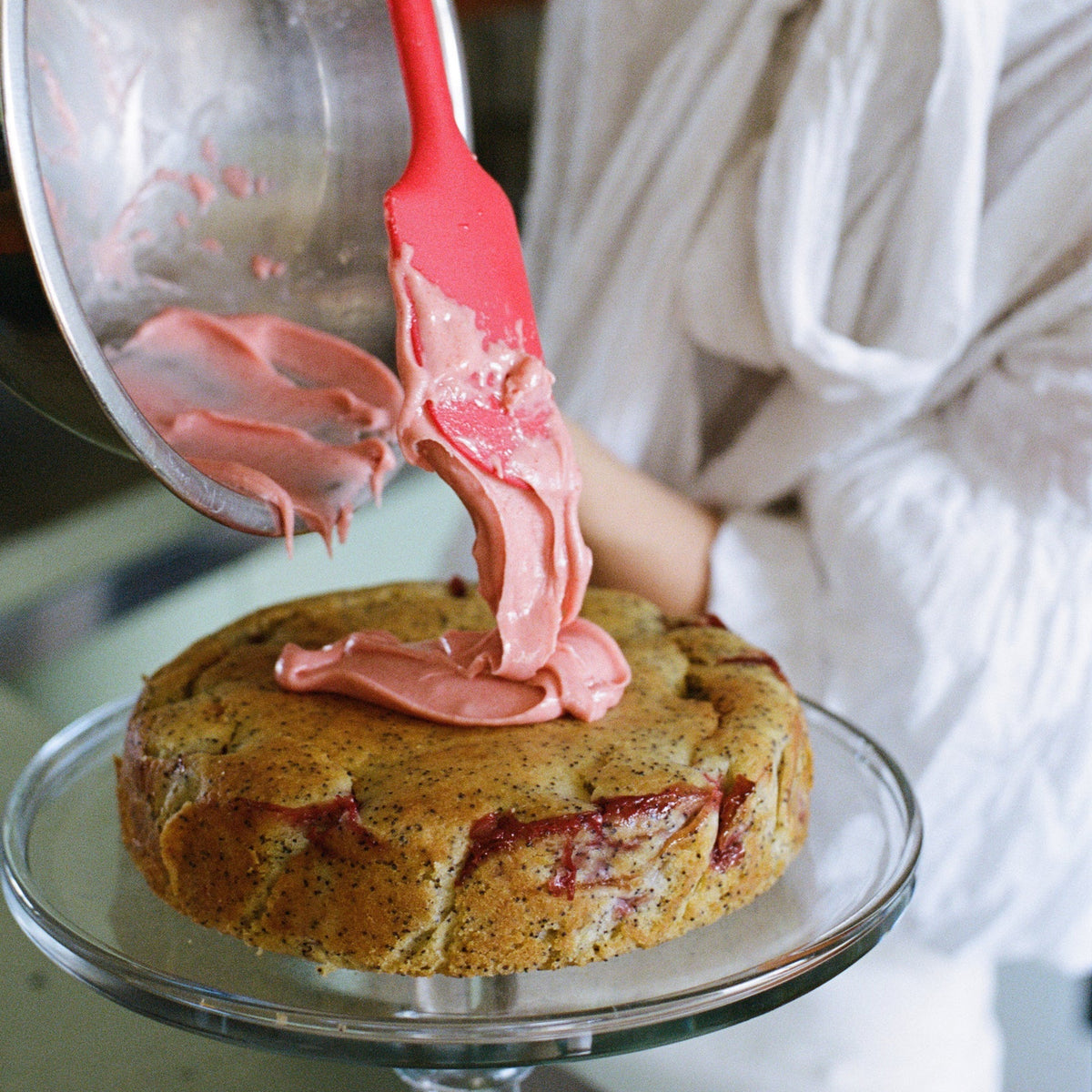 strawberry icing on a lemon poppyseed caker kit
