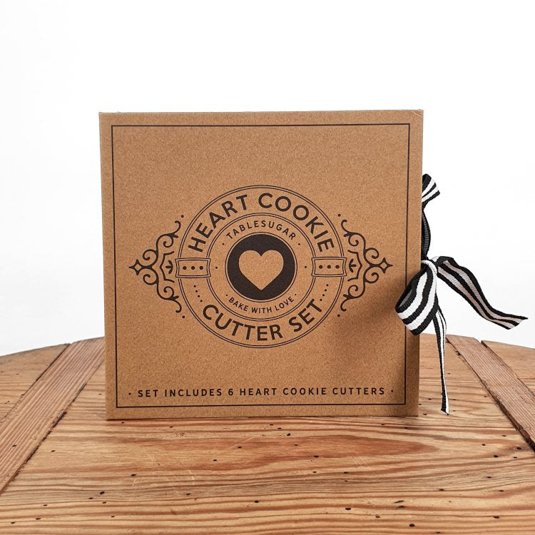 Heart shaped cookie cutter set